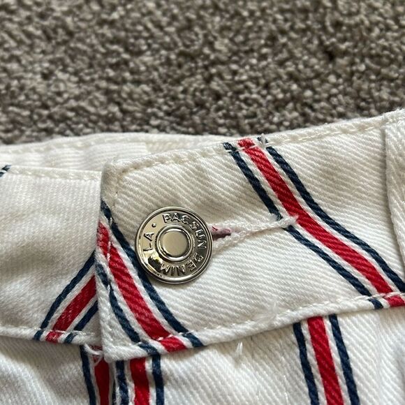 NWT PacSun Los Angeles Shorts Women's 26 White Red Striped Mom Shorts Pockets. - Picture 7 of 12